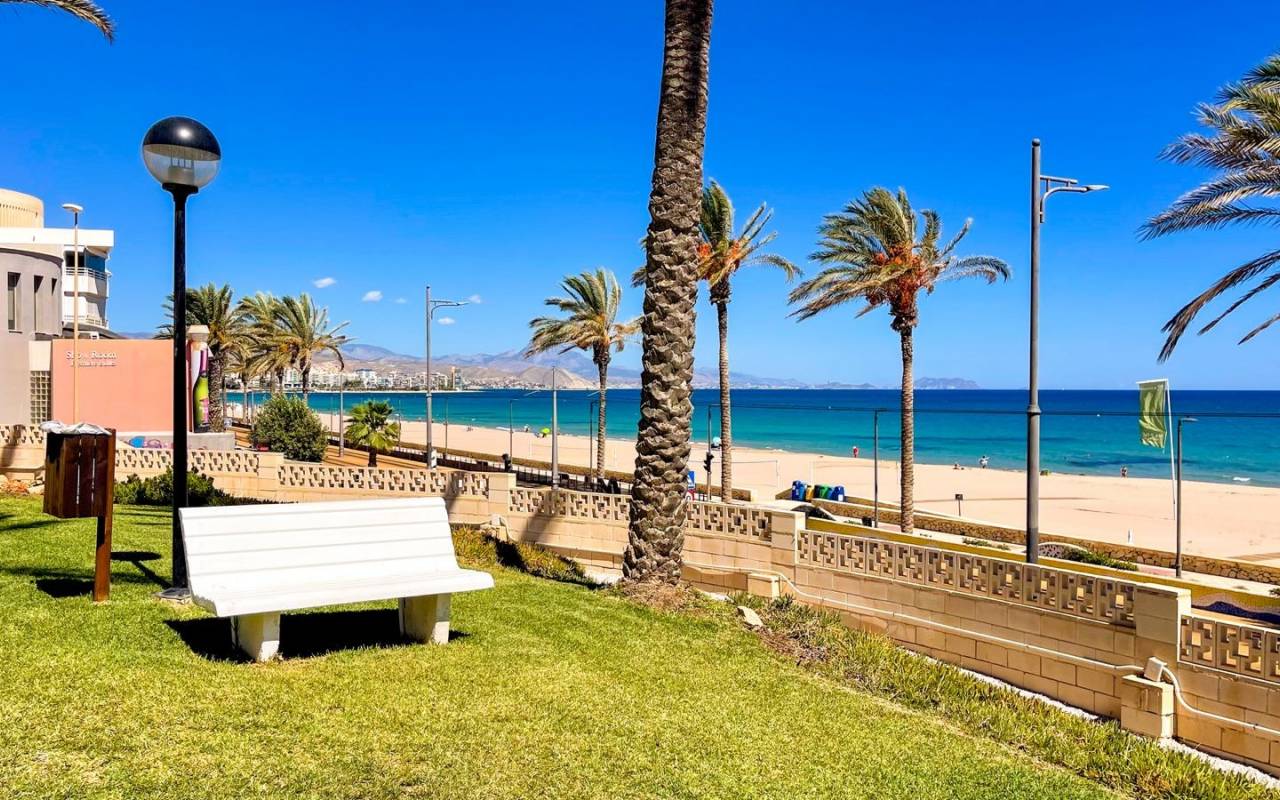 Bungalow · Rental · El Campello · CAMP006